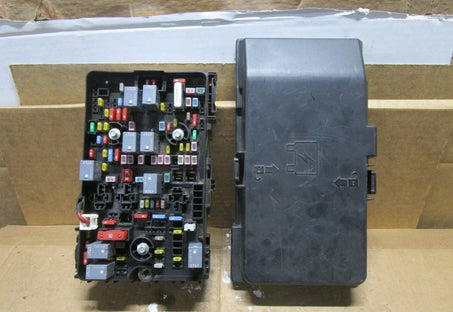 16 17 18 Jeep Cherokee Caja de fusibles TIPM 68264530